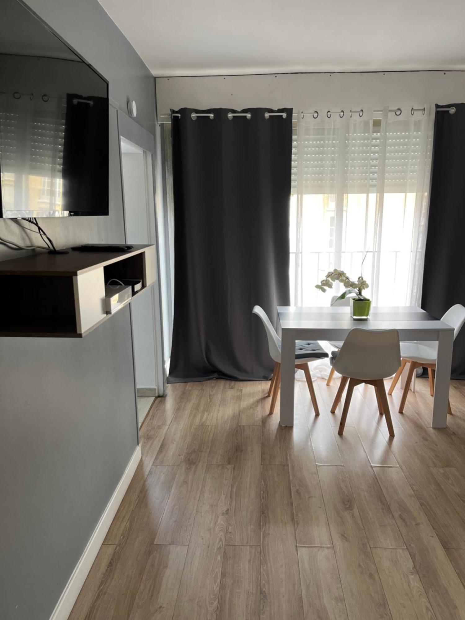 Bel appartement proche Tour Eiffel Paris Exterior foto